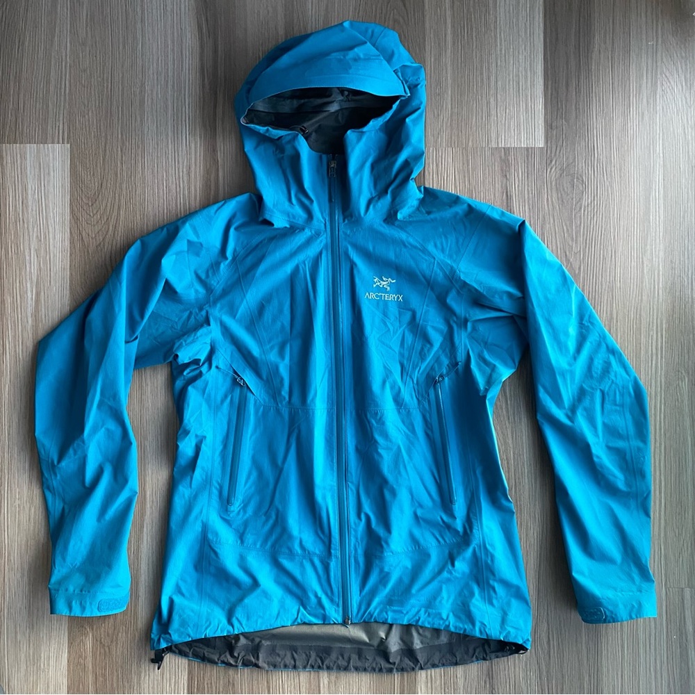 Arc'teryx Women's Bright Blue Waterproof Hooded Jacket